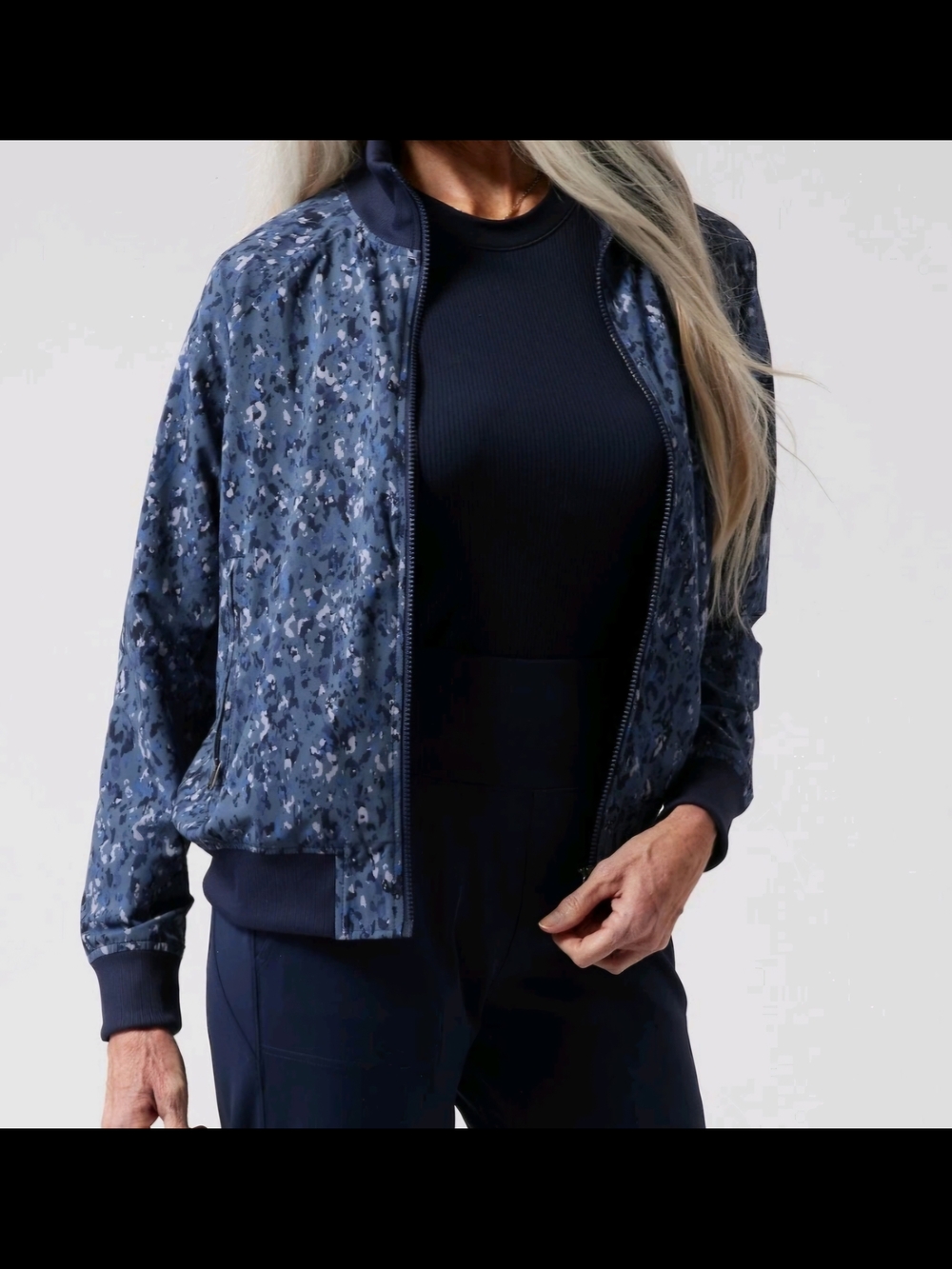 ATHLETA Brooklyn Bomber Jacket Blue Camo Athleisure - Women's Small - EUC